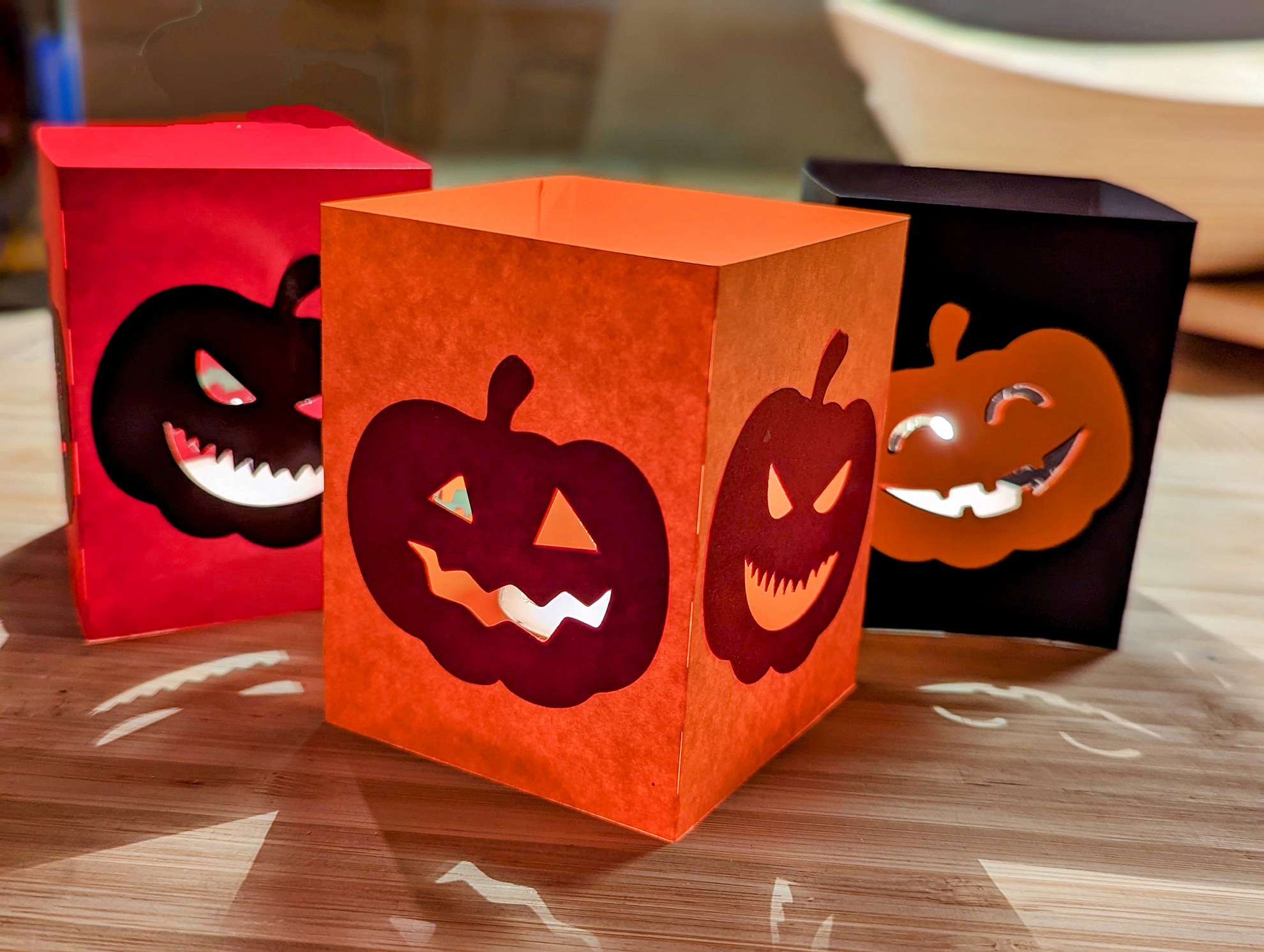 Halloween Candle Box Halloween lantern and light-up decoration idea
