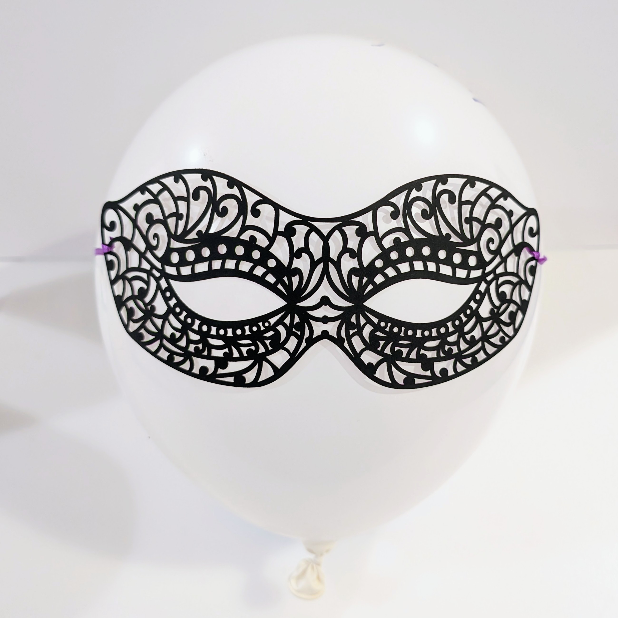 Maschera da mascherata (costume di Halloween) - idea di decorazione per la festa di Halloween