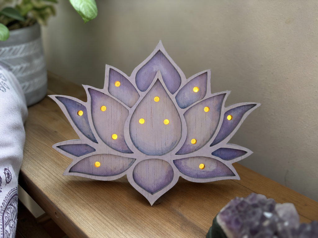 Applique murale fleur de lotus, idée de lampe en bois et déco lumineuse