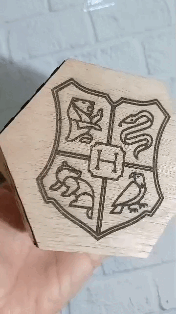 [Laser cut and engrave] Themed bottle box and coasters