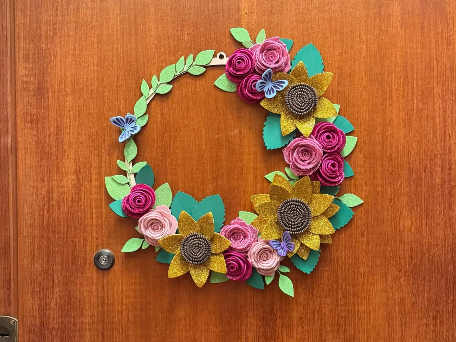 Couronne de fleurs de printemps