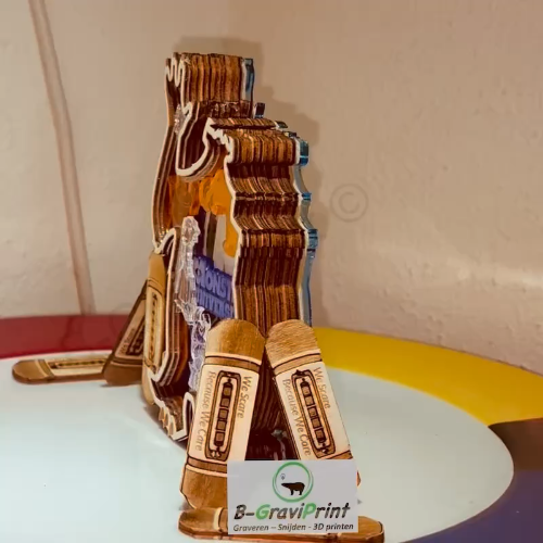 [Laser cut and engrave] Multilayer Laser Cut Monsters en Co and Monster University within Sully Character Display