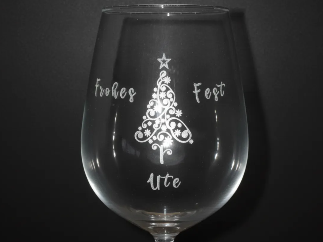 Bicchiere di vino in vetro inciso al laser con design festivo di albero di Natale