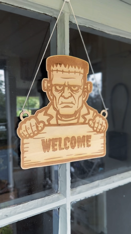 [Laser cut and engrave] Frankenstein Monster Welcome Hanging Door Sign