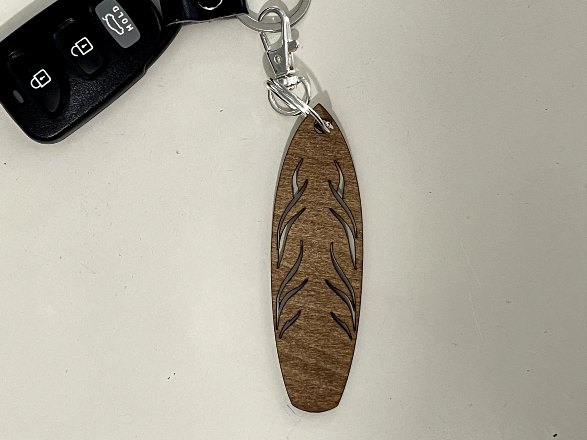 Keychain Wood with Surfboard Design sports keychain design