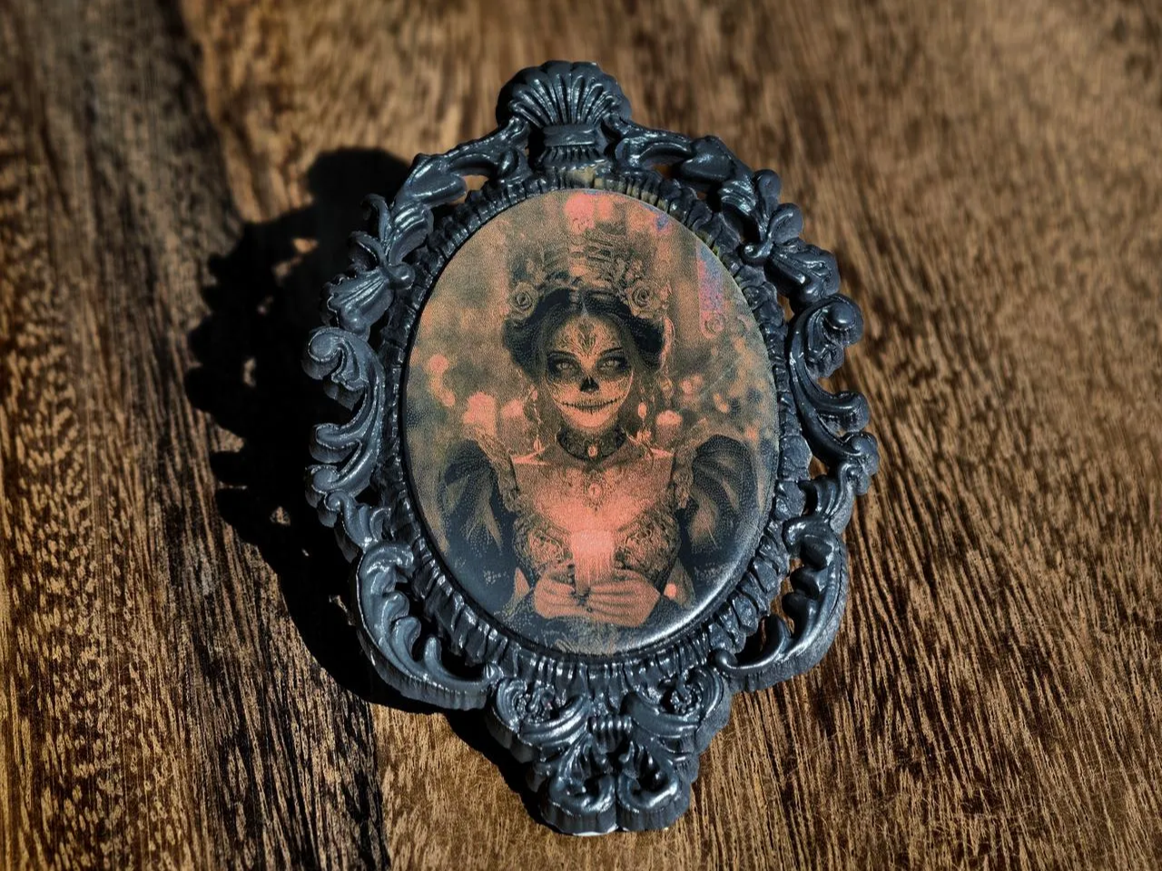 Embossed vintage style picture frame