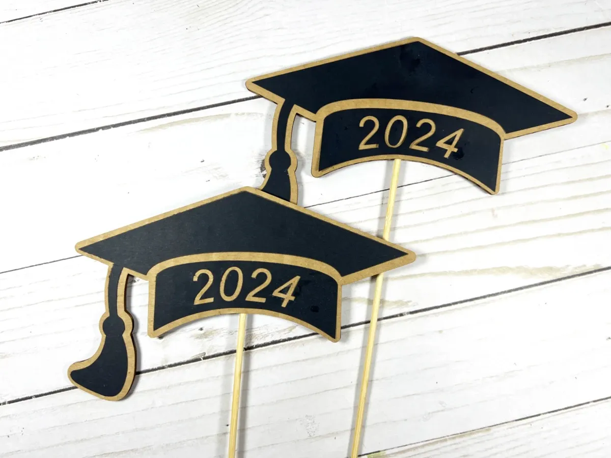 Graduation cap cake topper