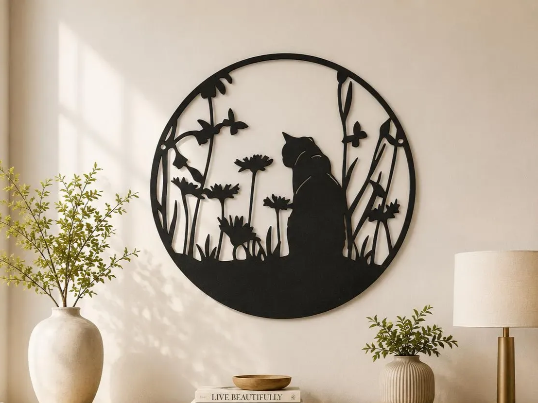 Blumenkatze in der Natur Tiersilhouette Wandkunst