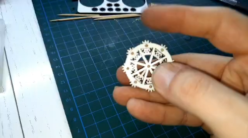 [Laser cut and engrave,Blade cut] Steampunk gear motif circular drink coaster