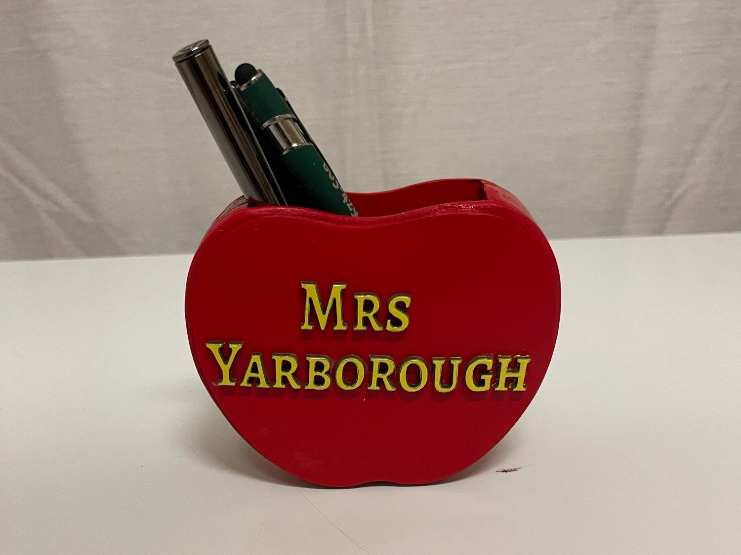 Teacher's Apple Pen and Pencil Cup with Photo Frame on Back photo frame design