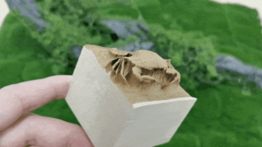 [Laser cut and engrave] 3D embossed crab