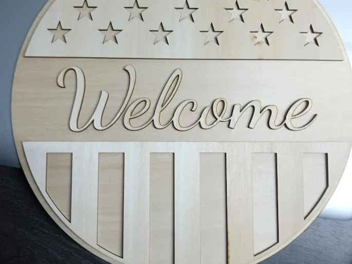 Patriotic Welcome Sign — free American flag wall art project file on Atomm