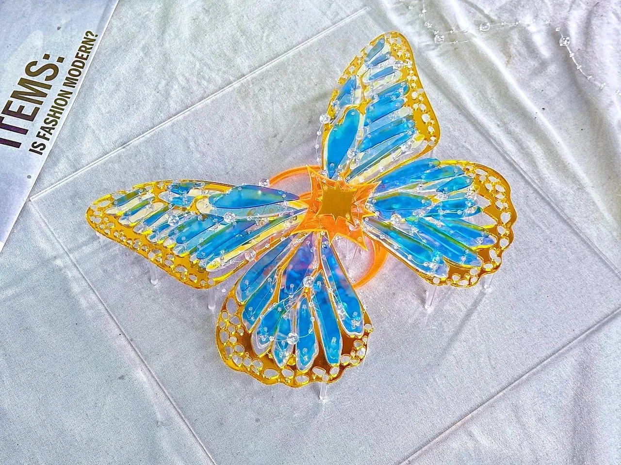 Peinture décorative papillon en acrylique