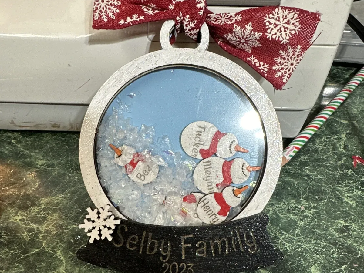 Snowman Snow Globe Ornament light up Christmas tree ornament idea