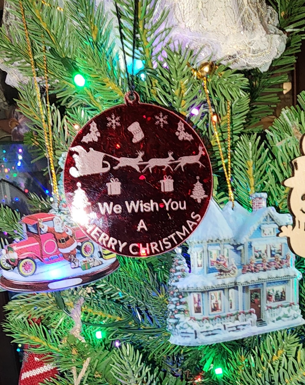 Engraved Acrylic Ornament light up Christmas tree ornament idea