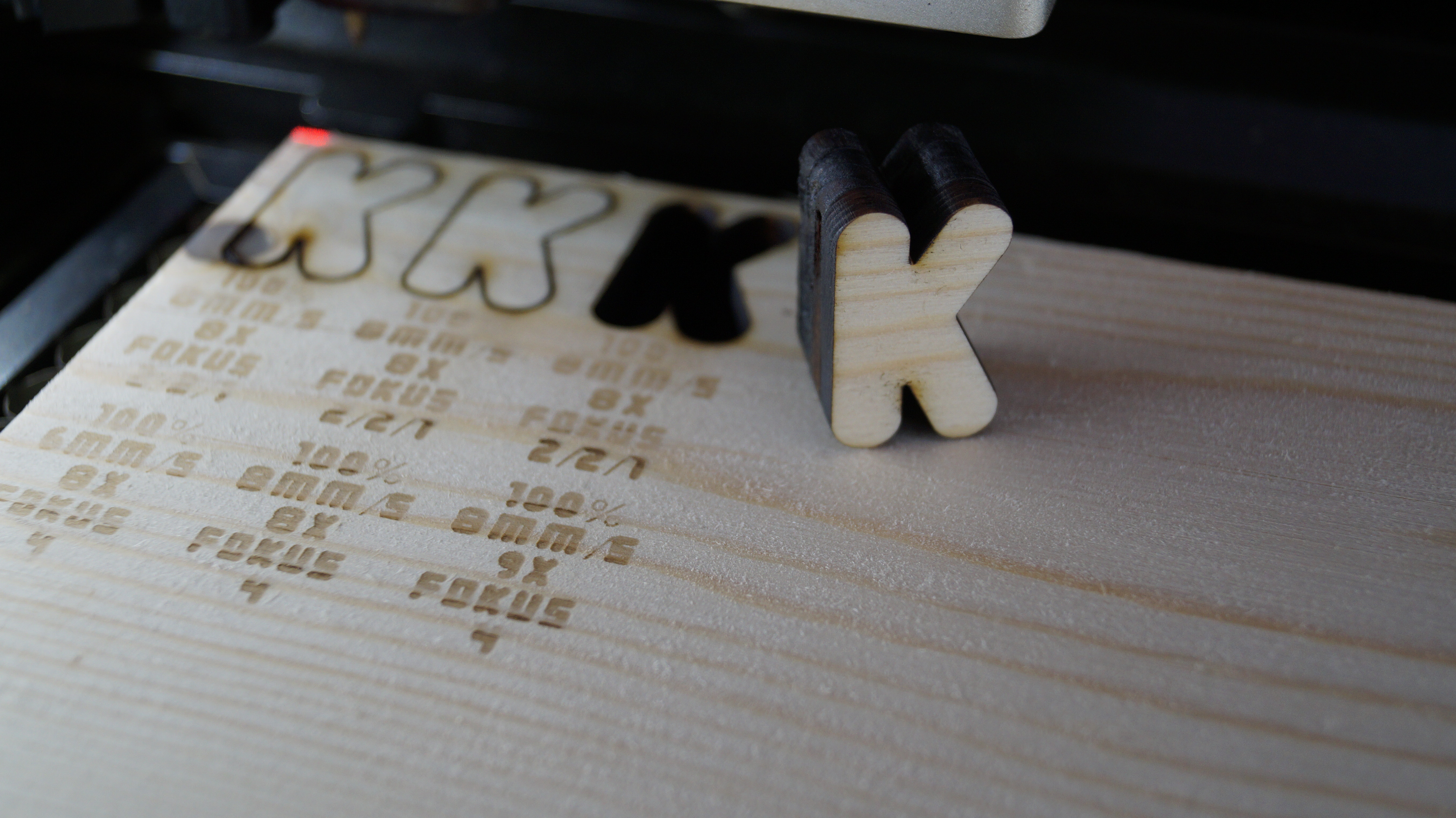Cutting 20 mm Wood with the M1 Ultra – Layered Focus Workaround