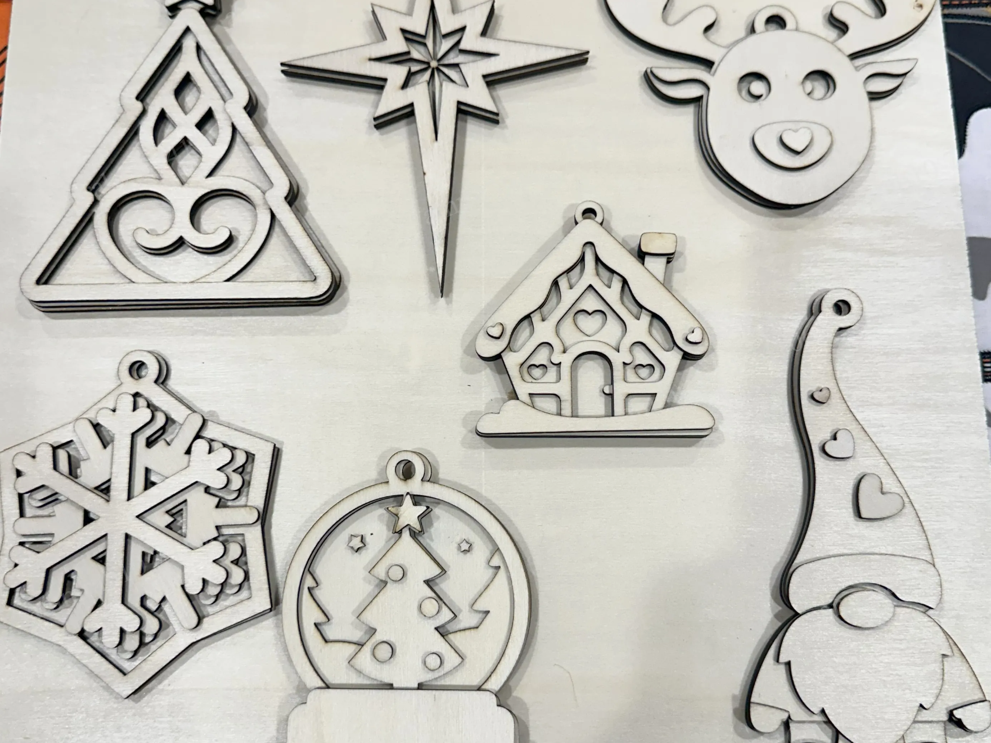 Set of slot-together 3D laser-cut ornaments