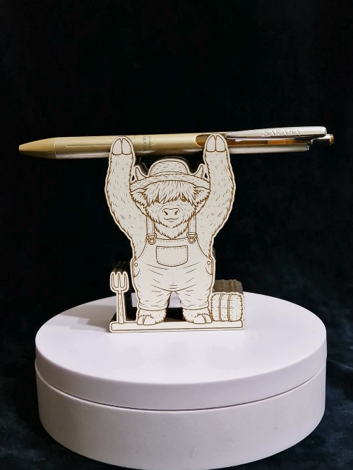 [Laser cut and engrave] Highland Cow Pen Holder SVG