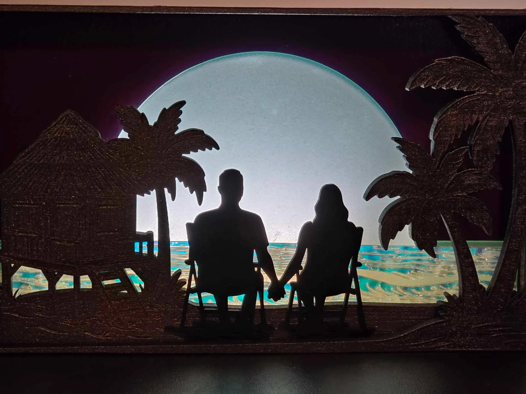 Arte da parete coppia tramonto in spiaggia, idea di silhouette tagliata al laser