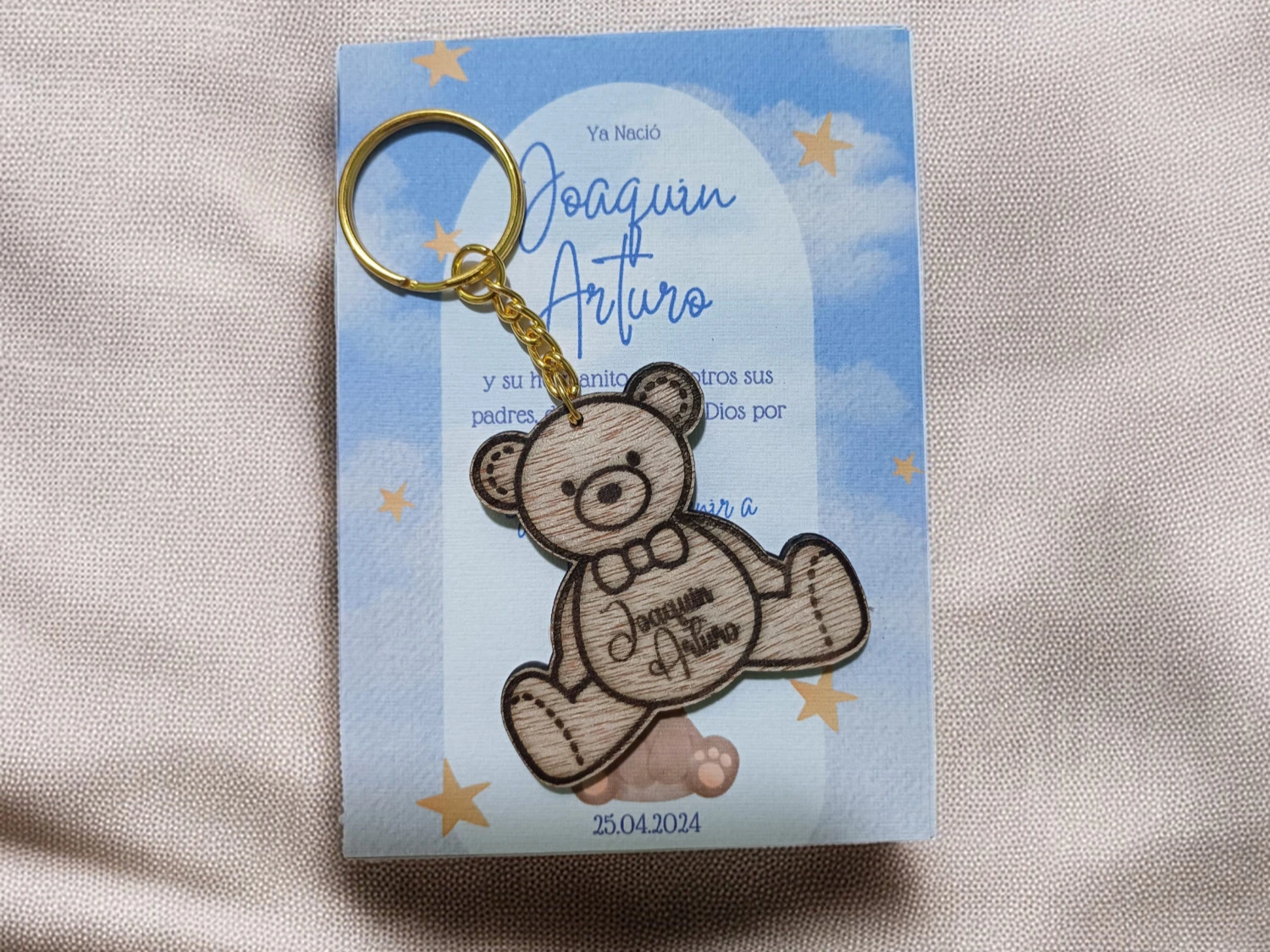 パーソナライズドテディベア・キーホルダーの赤ちゃん向けギフトデザイン