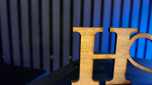 [Laser cut and engrave] Holzschriftzug Home mit Herz als Wanddekoration oder Tischaufsteller