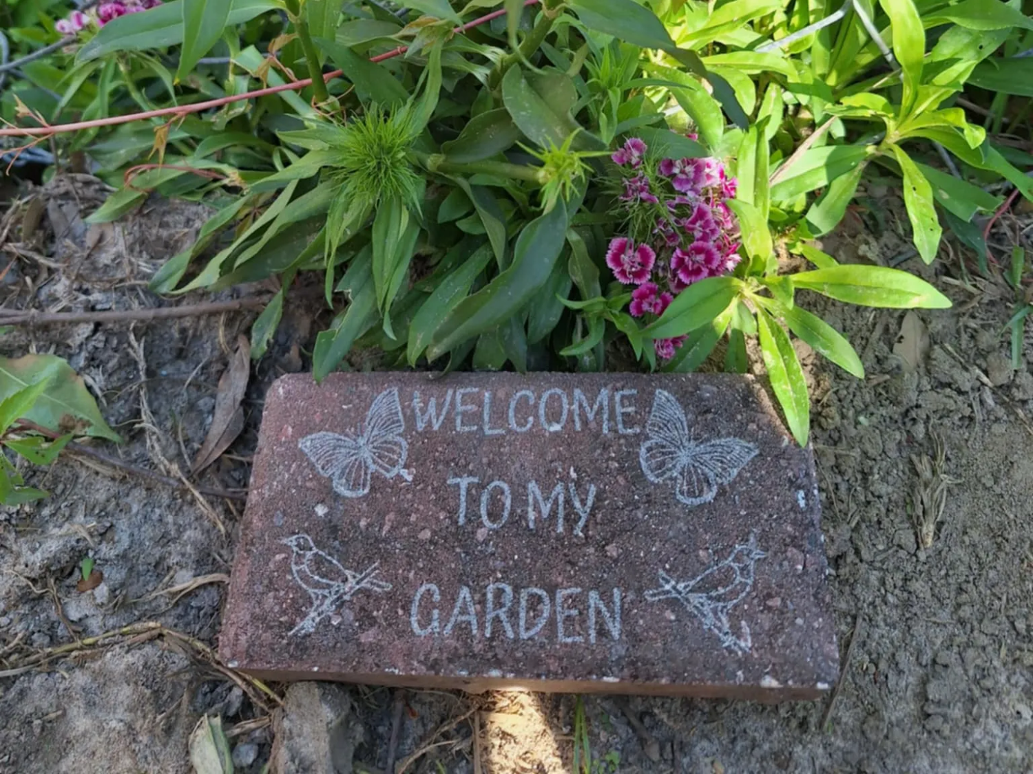 Brique décorative « Bienvenue dans mon jardin » - modèle de décoration de jardin
