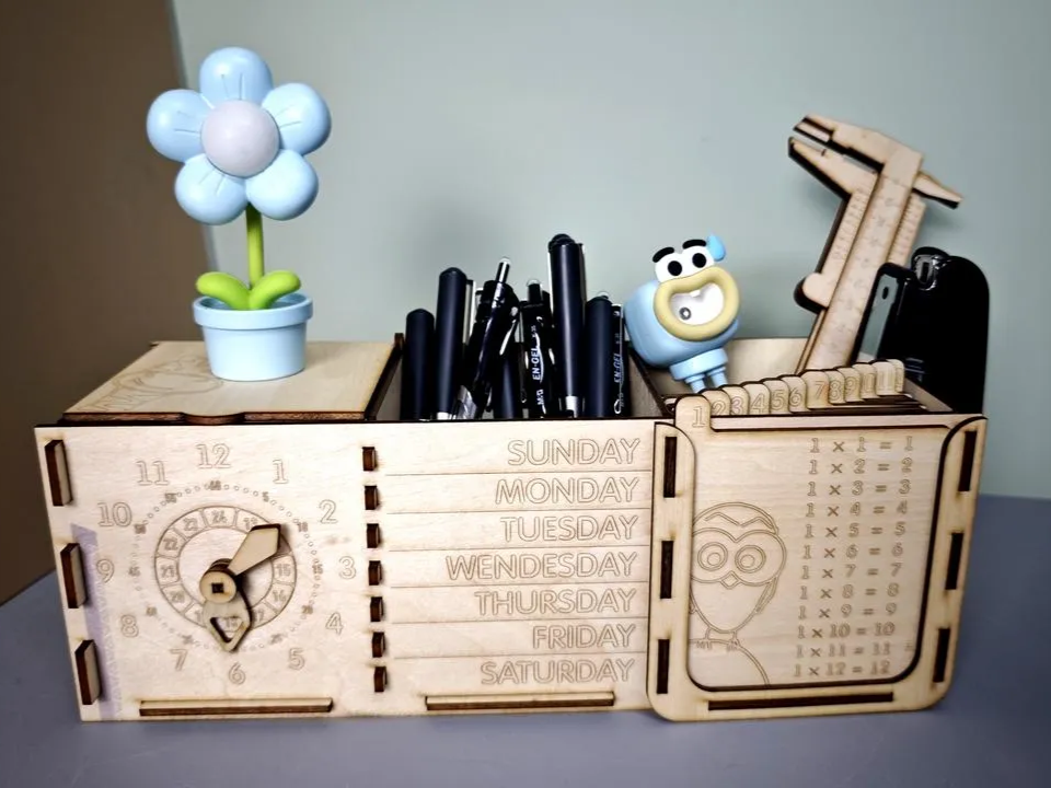 Clock-Shaped Pen Holder office desk decor idea