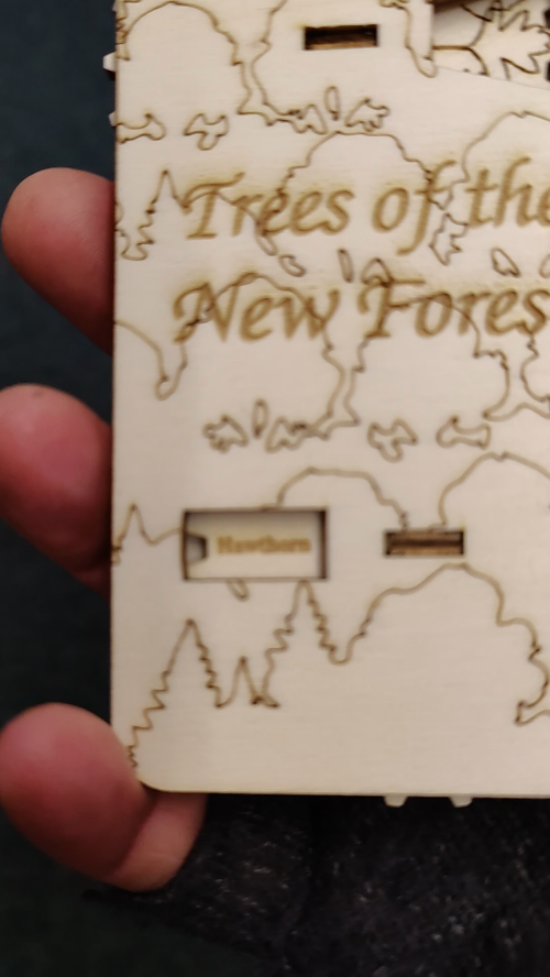 [Laser cut and engrave] Trees of the Forest Leaf Spinner Fridge Magnet (European version)