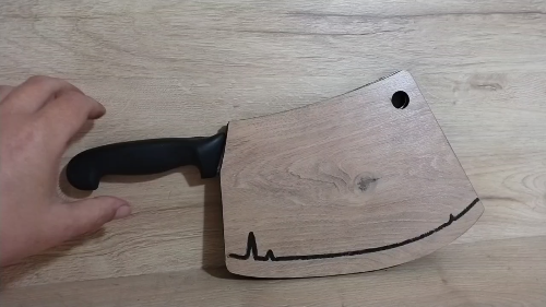 [Laser cut and engrave] Wooden Cleaver Shaped Cutting Board with Black Handle