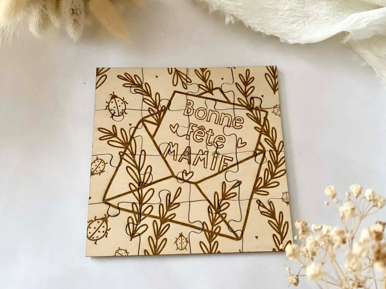 Ladybug "Bonne Fête Mamie" Puzzle Plaque gift design