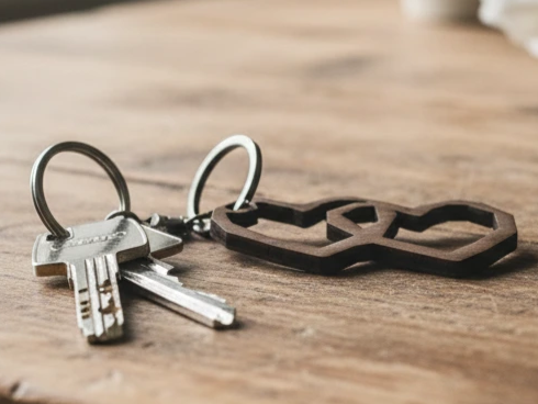 Walnut Double-Heart Keychain wood keychain idea