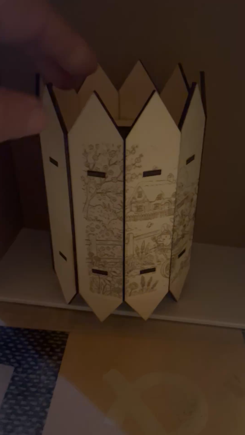 [Laser cut and engrave] Porte-crayons ou photophore en bois avec illustrations de lapins de Pâques    https://www.facebook.com/photo/?fbid=27200238909564783&set=pcb.272002391