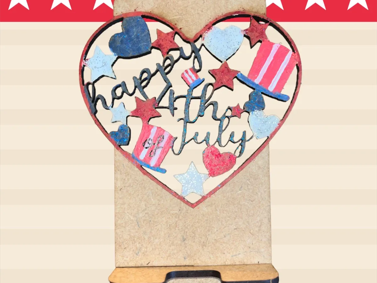 4th of July phone holder — free patriotic laser/print project file on Atomm