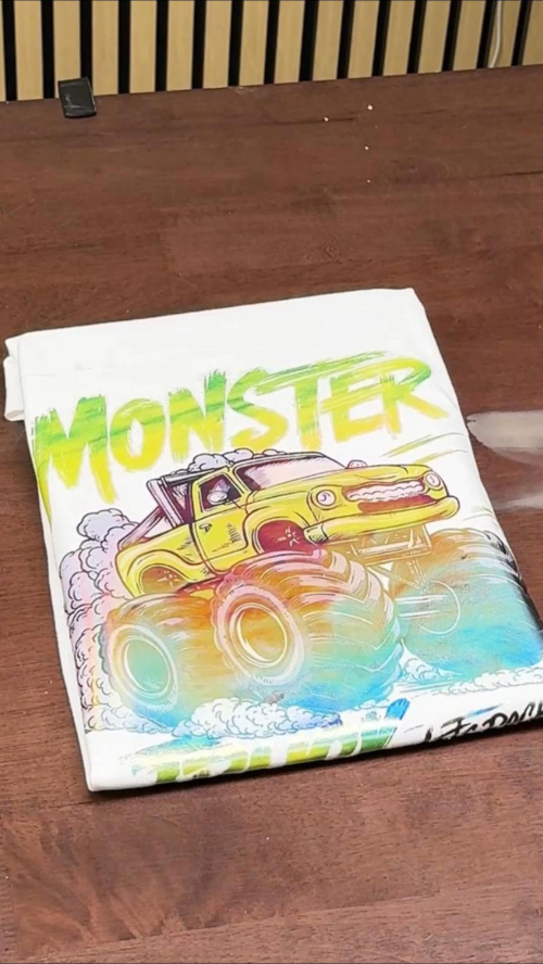 [DTF Printing] White T-shirt with colorful  car pattern