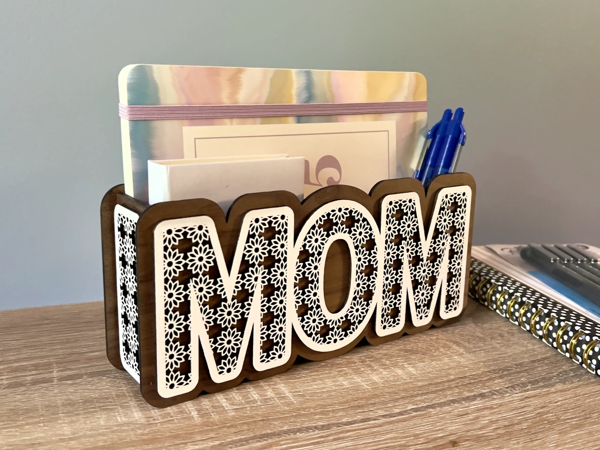 Mom Organizer mother's day gift design