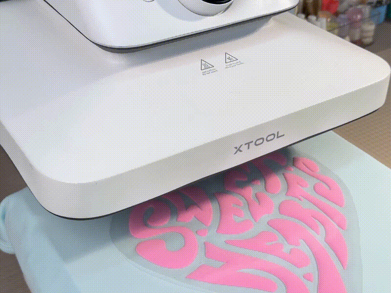 xTool WonderPress: Puff Vinyl Shirt