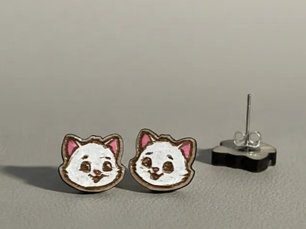 Cute Smiling White Cat Stud Earrings laser cut cat jewelry idea