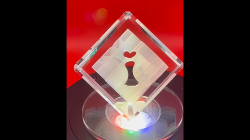 [Laser cut and engrave] i Heart U - Rotating Valentine Illusion in Glass