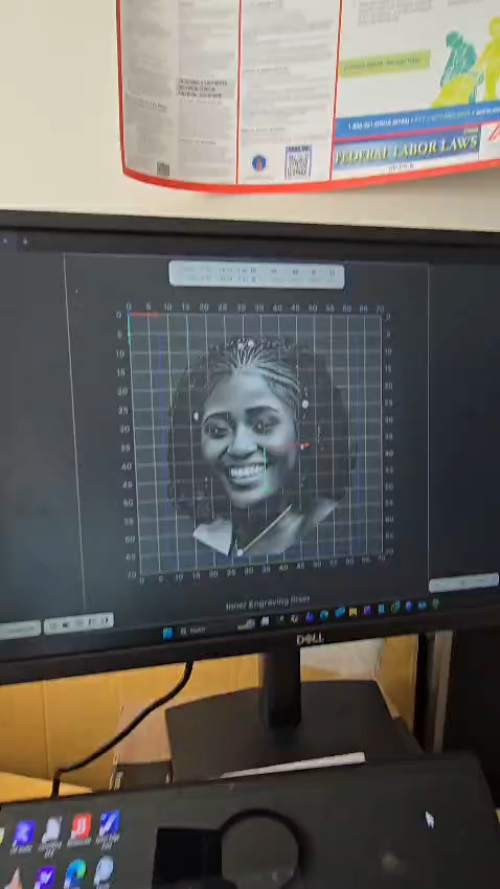 [Laser cut and engrave] Heart Shaped Glass Portrait with LED Light Base