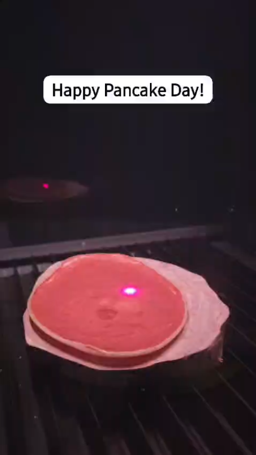 [Laser cut and engrave] Pancake with Happy Pancake Day text design