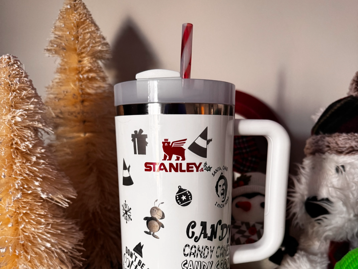 Tazza di Natale a tema film Elf con citazione incisa