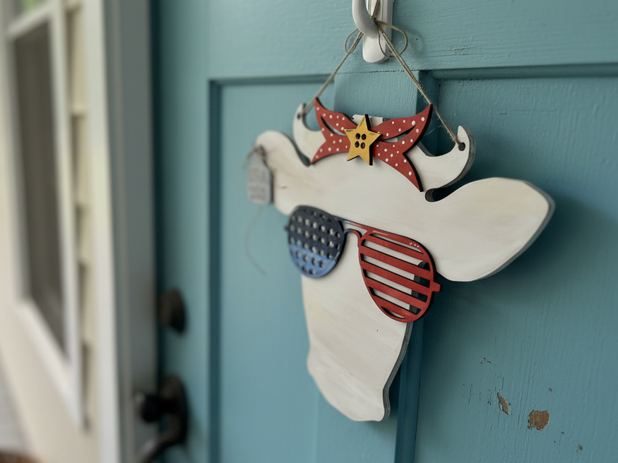 USA250 Patriotic Cow Door Hanger — free American flag wall art project file on Atomm
