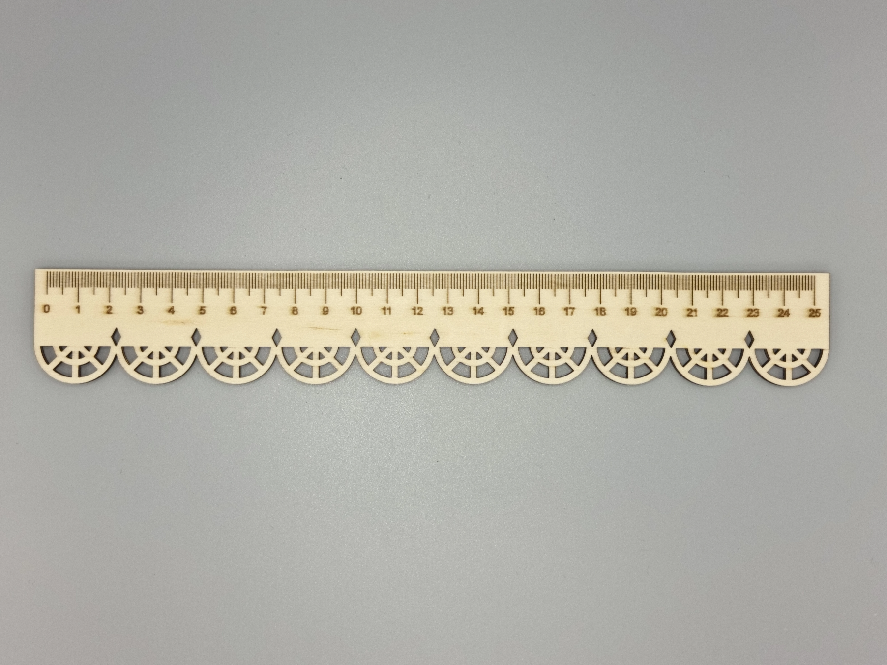 Engraved 25cm ruler - Free Files - Atomm