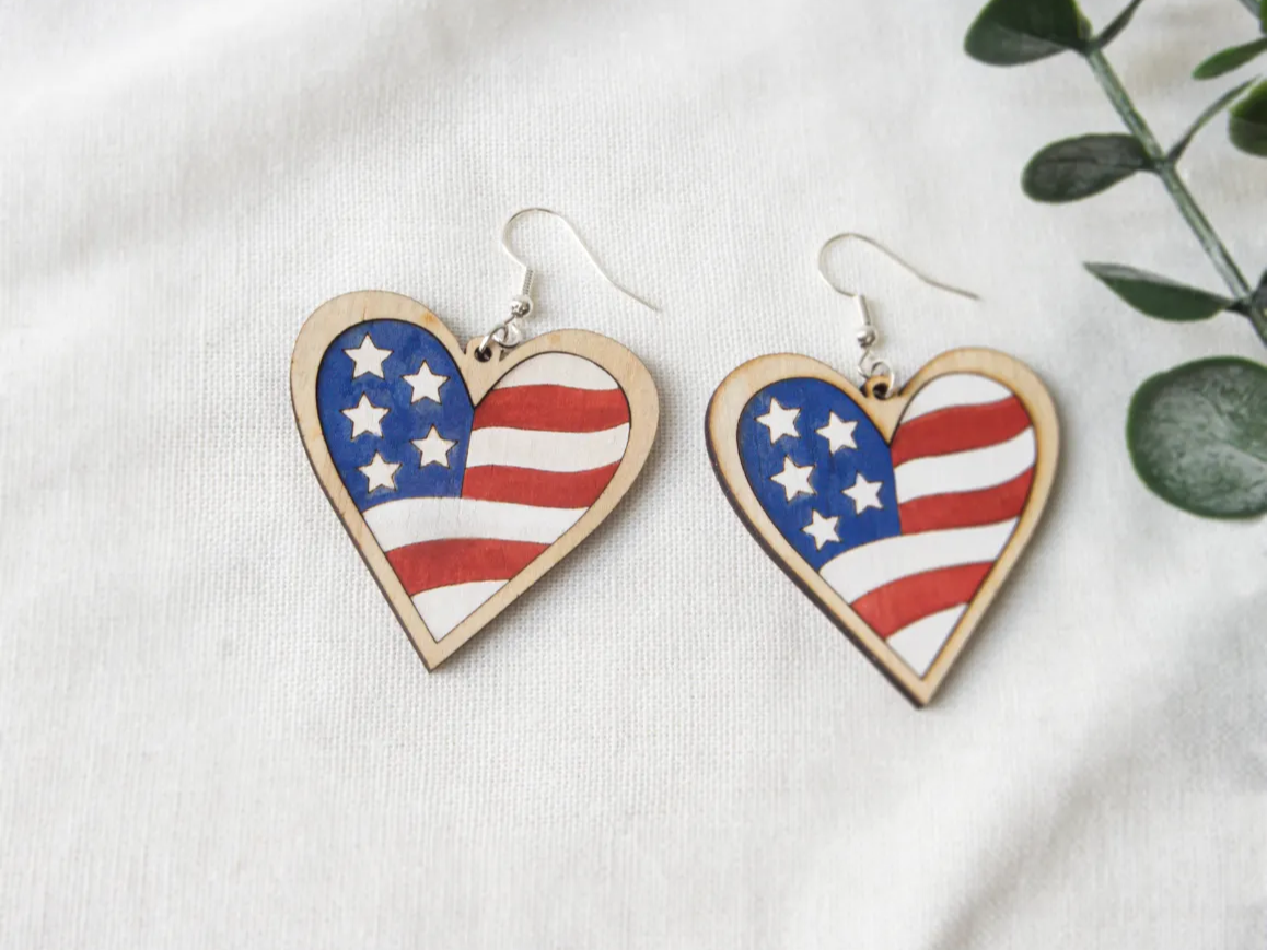 American Flag Heart Shaped Dangle Earrings, American Flag Design — free patriotic laser/print project file on Atomm