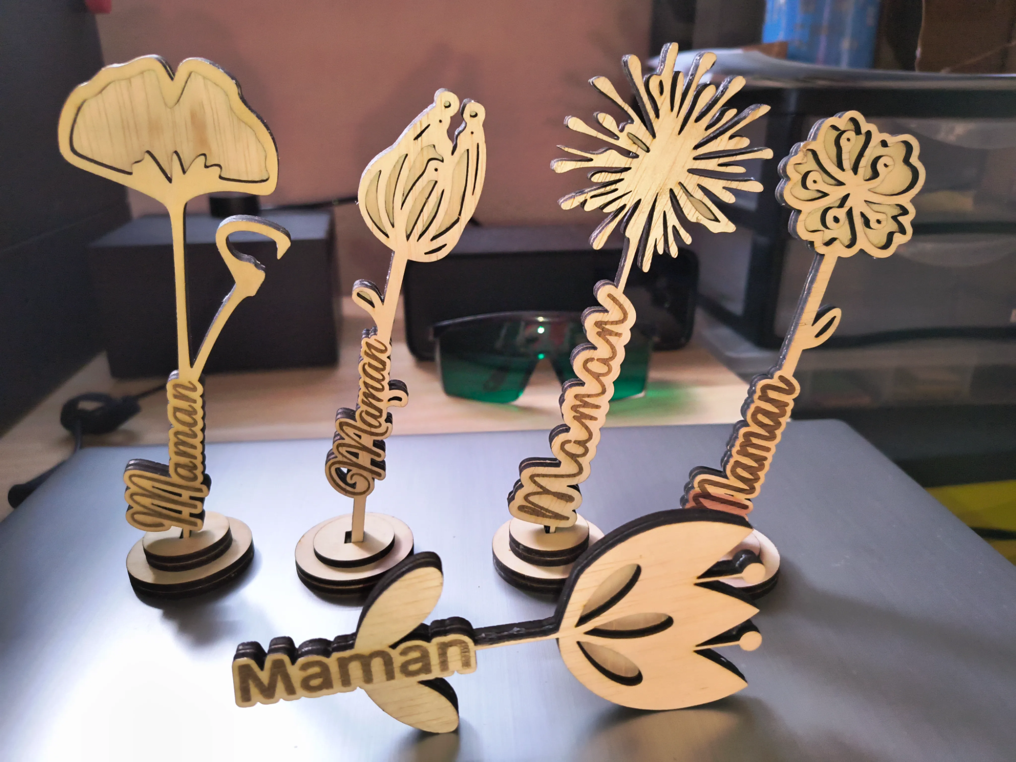 Fleurs pour Maman (Flowers for Mom) mother's day gift design