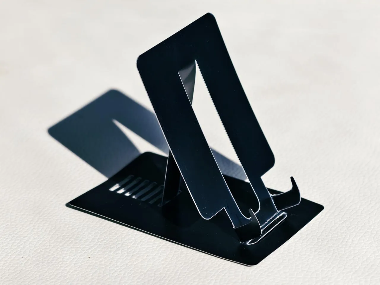 Металлическая подставка для мобильного телефона идея подарка белого слона
