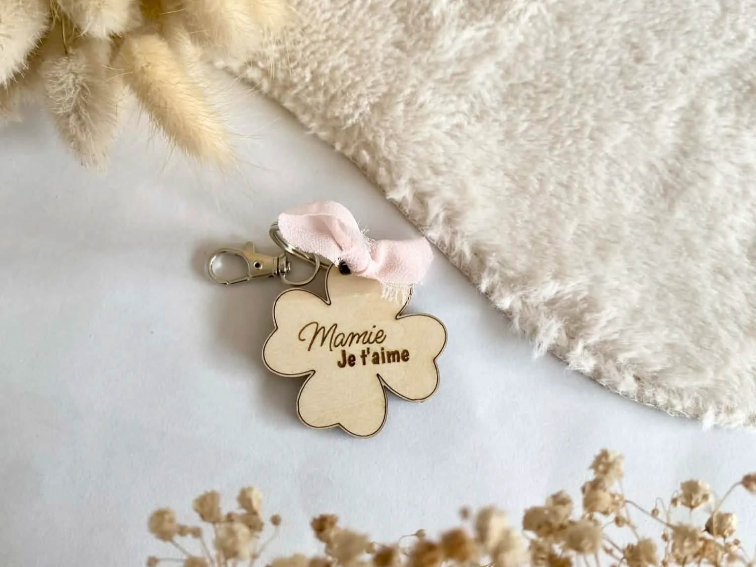 Four-Leaf Clover "Mamie" Keychain gift design