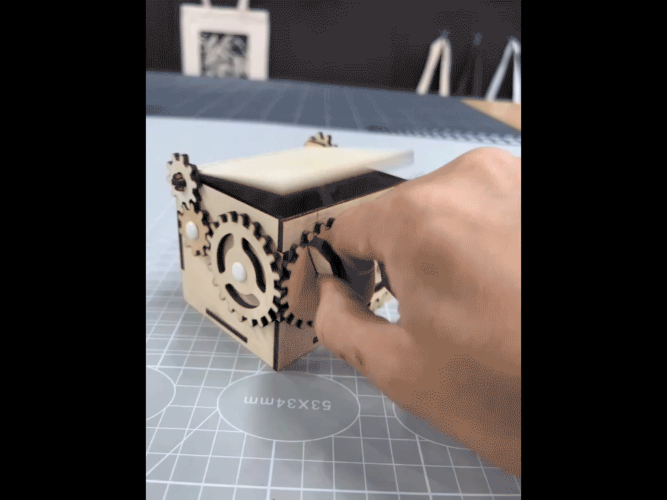 [Laser cut and engrave] Mini Gear box