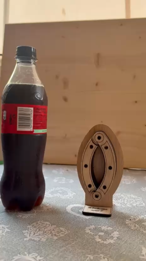 [Laser cut and engrave] Abre boltellas para personas con sindrome de tunel carpiano,artritis ,artrosis,mobilidad reducida