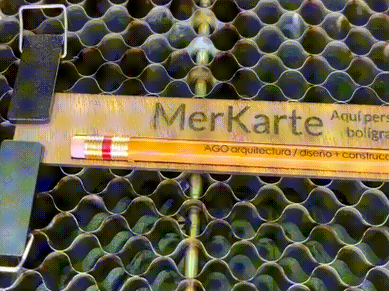 Grabado de lápiz de grafito hexágonal HB #2 Xtool S1